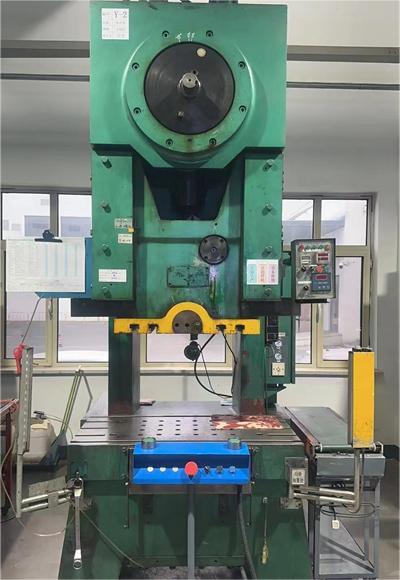 7、160T單發(fā)沖壓機.jpg